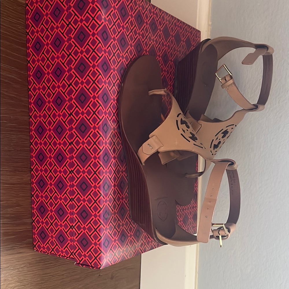 Stylish Tan Wedge Sandals